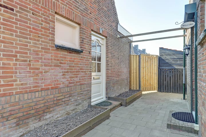 Photo 42 of Welhoekstraat 36