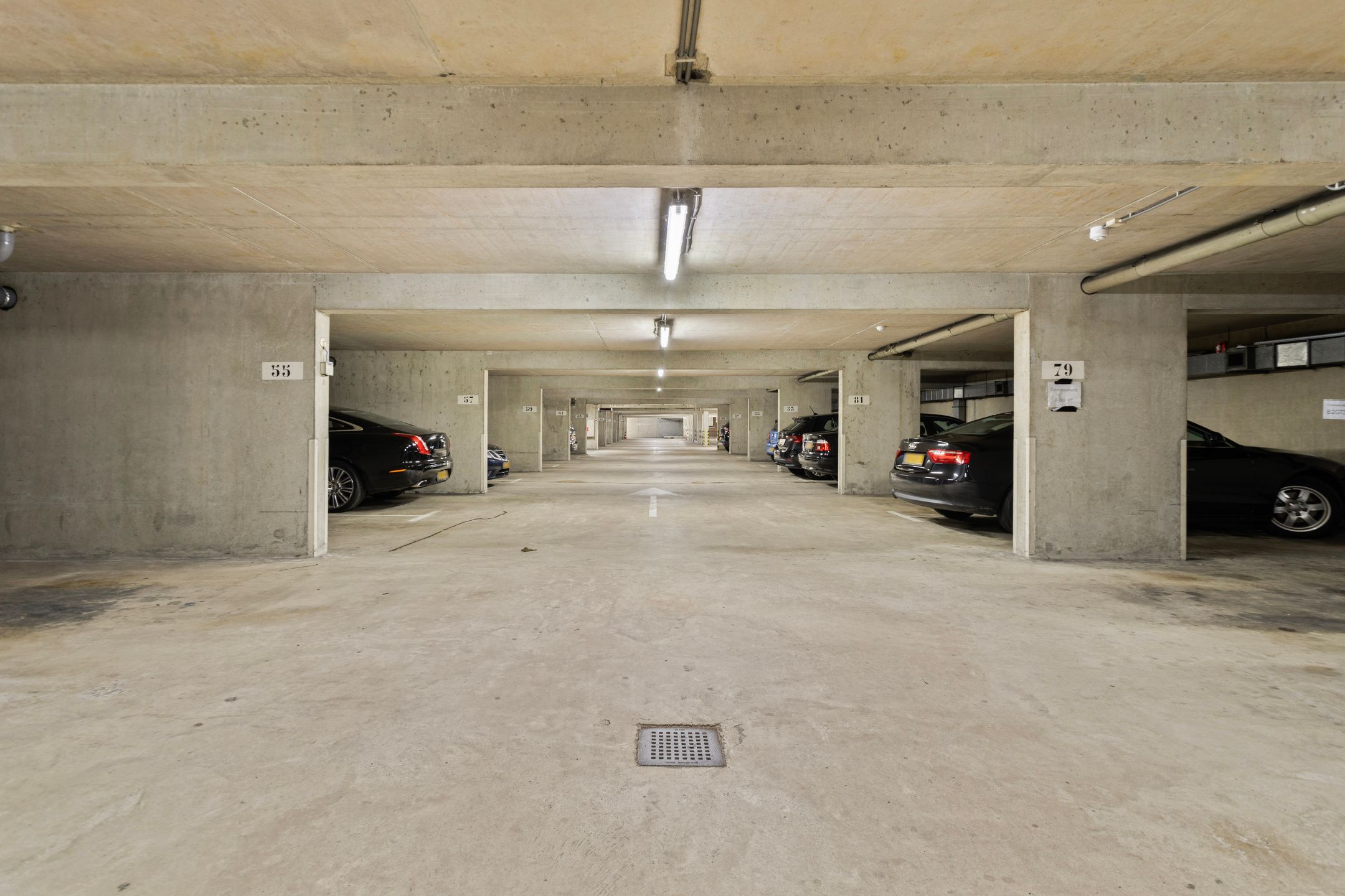 Foto 9 van Parkeerplaatsen Putgraaf Parkflat