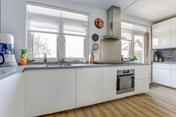 Photo 17 of Elkerzeeseweg 30