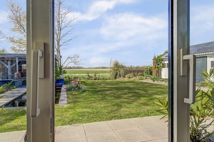 Photo 10 of Elkerzeeseweg 30