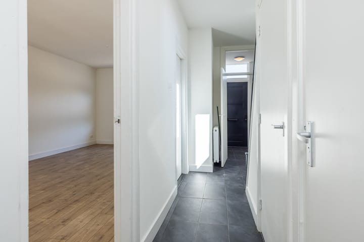 Foto 3 van Benzenraderweg 54