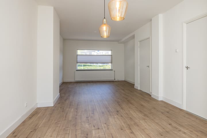 Foto 8 van Benzenraderweg 54