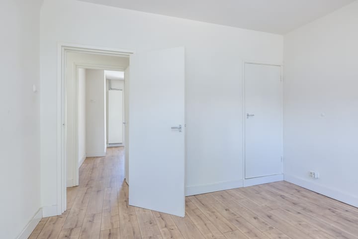 Foto 18 van Benzenraderweg 54