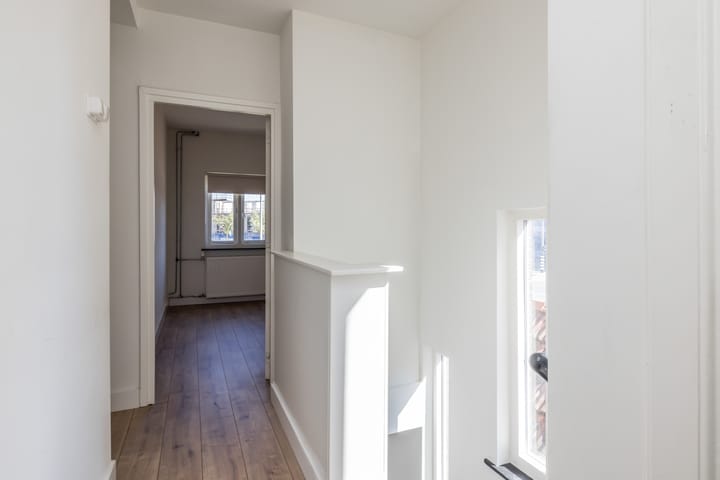 Foto 24 van Benzenraderweg 54