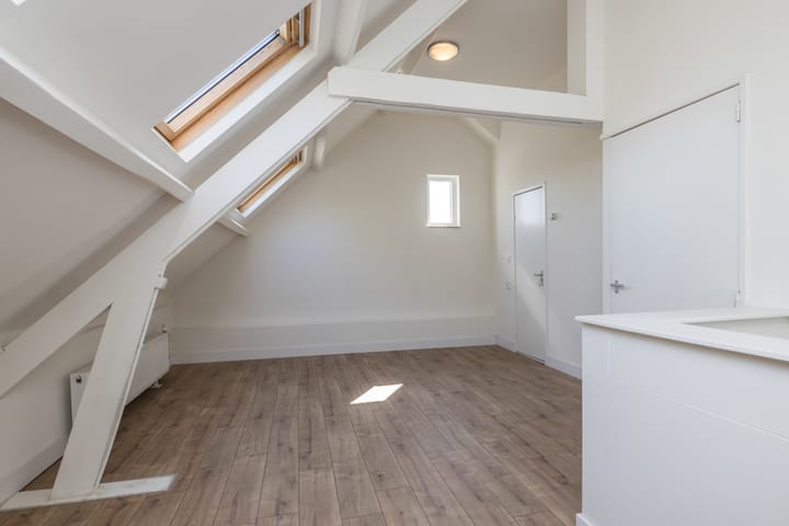 Foto 27 van Benzenraderweg 54