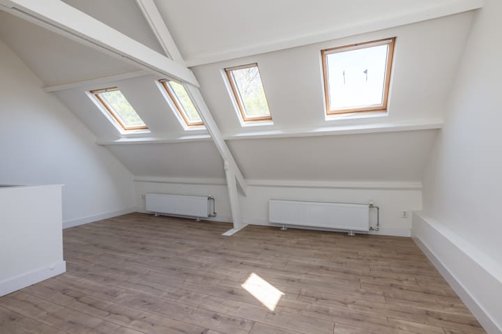 Foto 28 van Benzenraderweg 54