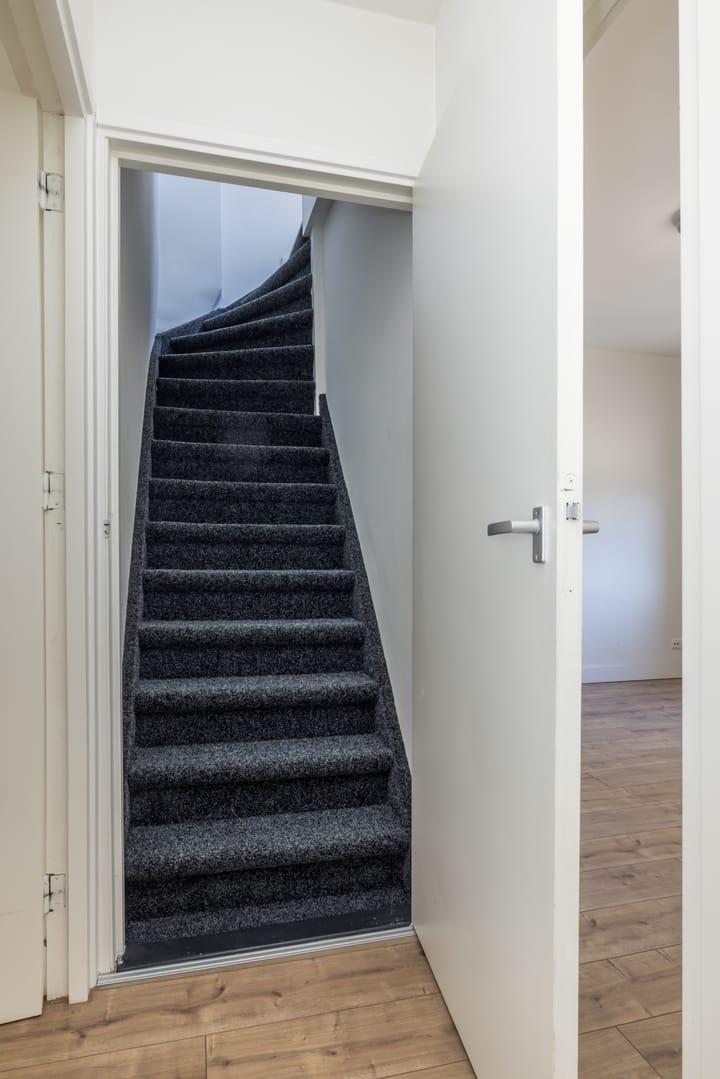 Foto 25 van Benzenraderweg 54