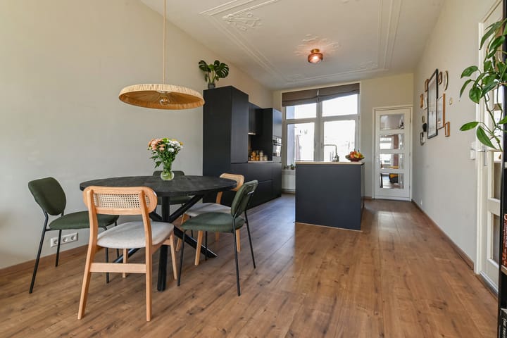 Foto 13 van Loosduinseweg 925