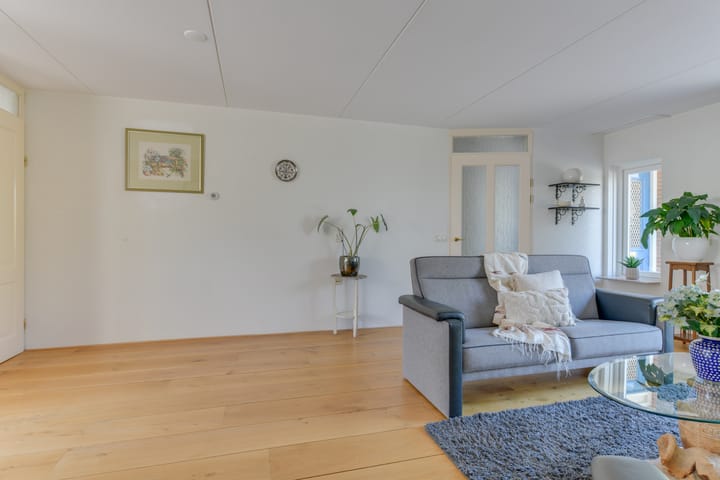 Foto 13 van Waterhoen 8