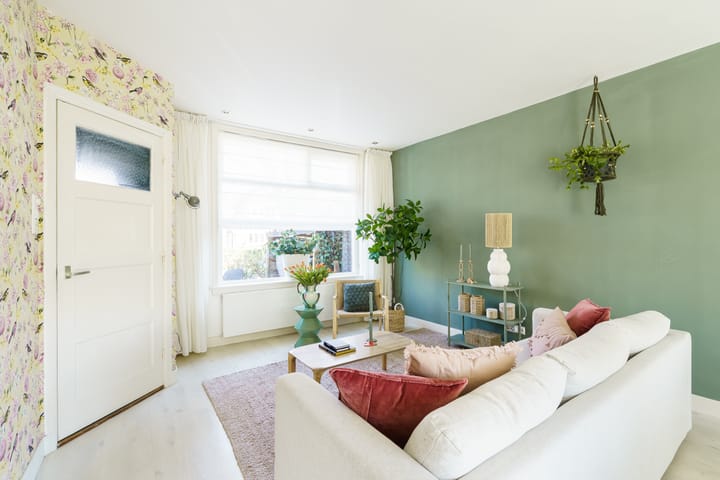 Photo 2 of Van Wassenaerstraat 15