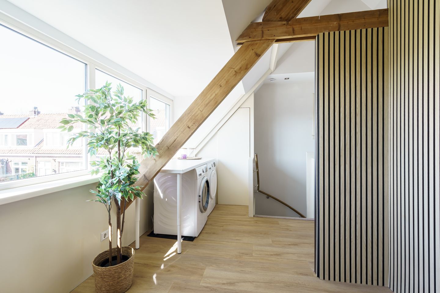 Foto 20 van Van Wassenaerstraat 15