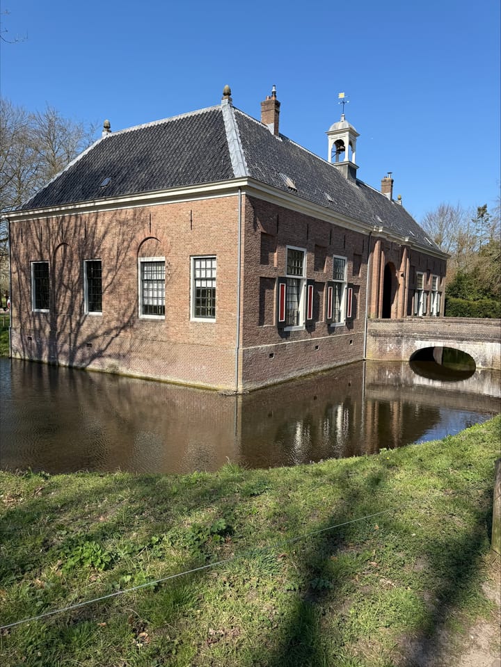 Photo 24 of Van Wassenaerstraat 15