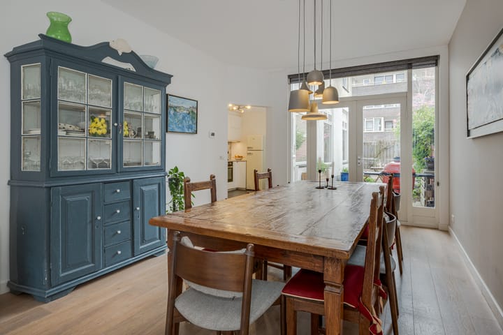 Foto 11 van De Genestetstraat 32