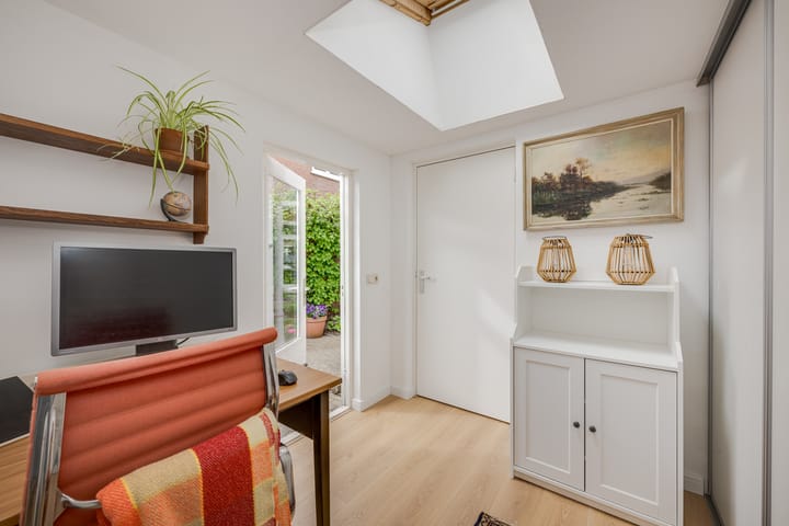 Foto 17 van De Genestetstraat 32