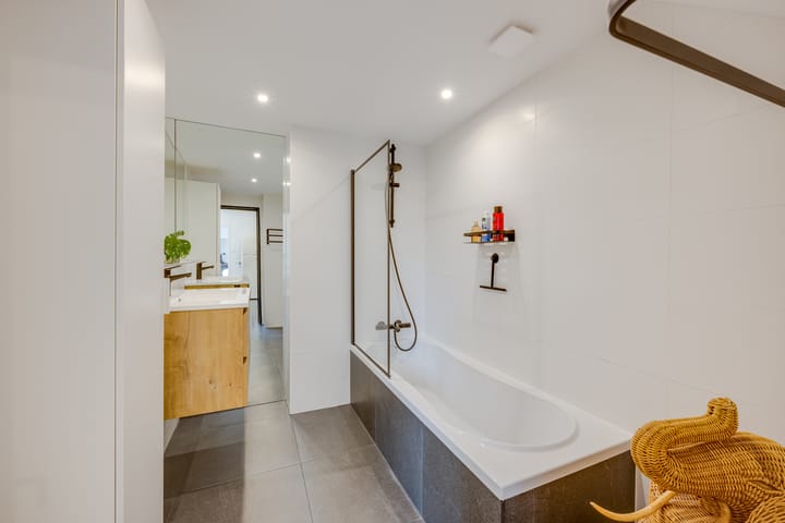 Foto 18 van De Genestetstraat 32