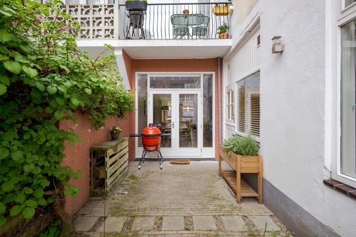 Foto 21 van De Genestetstraat 32