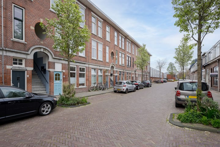 Foto 38 van De Genestetstraat 32