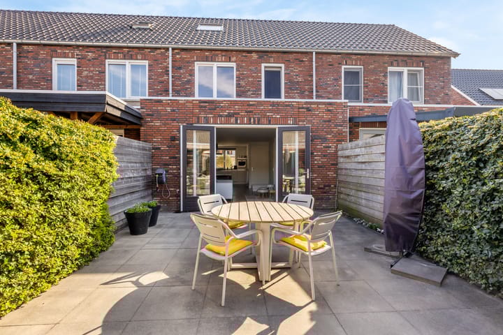 Foto 27 van Burgemeester Verheijenstraat 9