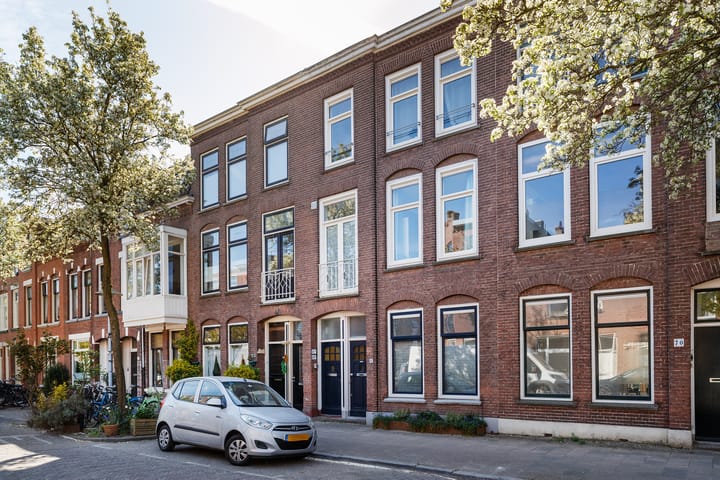 View photo of Bilderdijkstraat 68 A