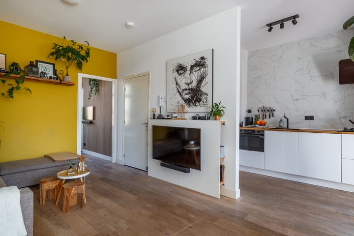 Photo 6 of Bilderdijkstraat 68-A