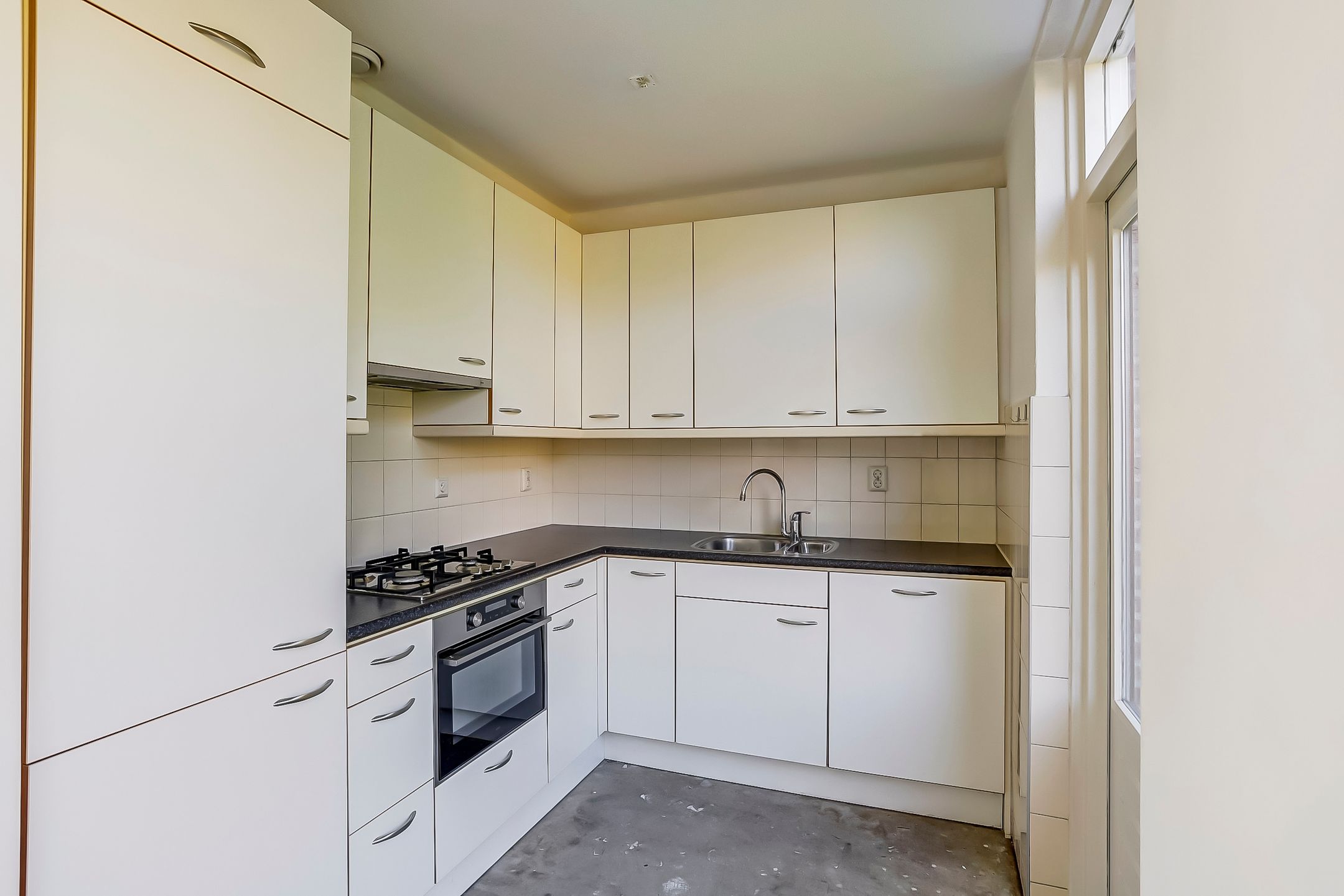 Photo 9 of Marskramer 12