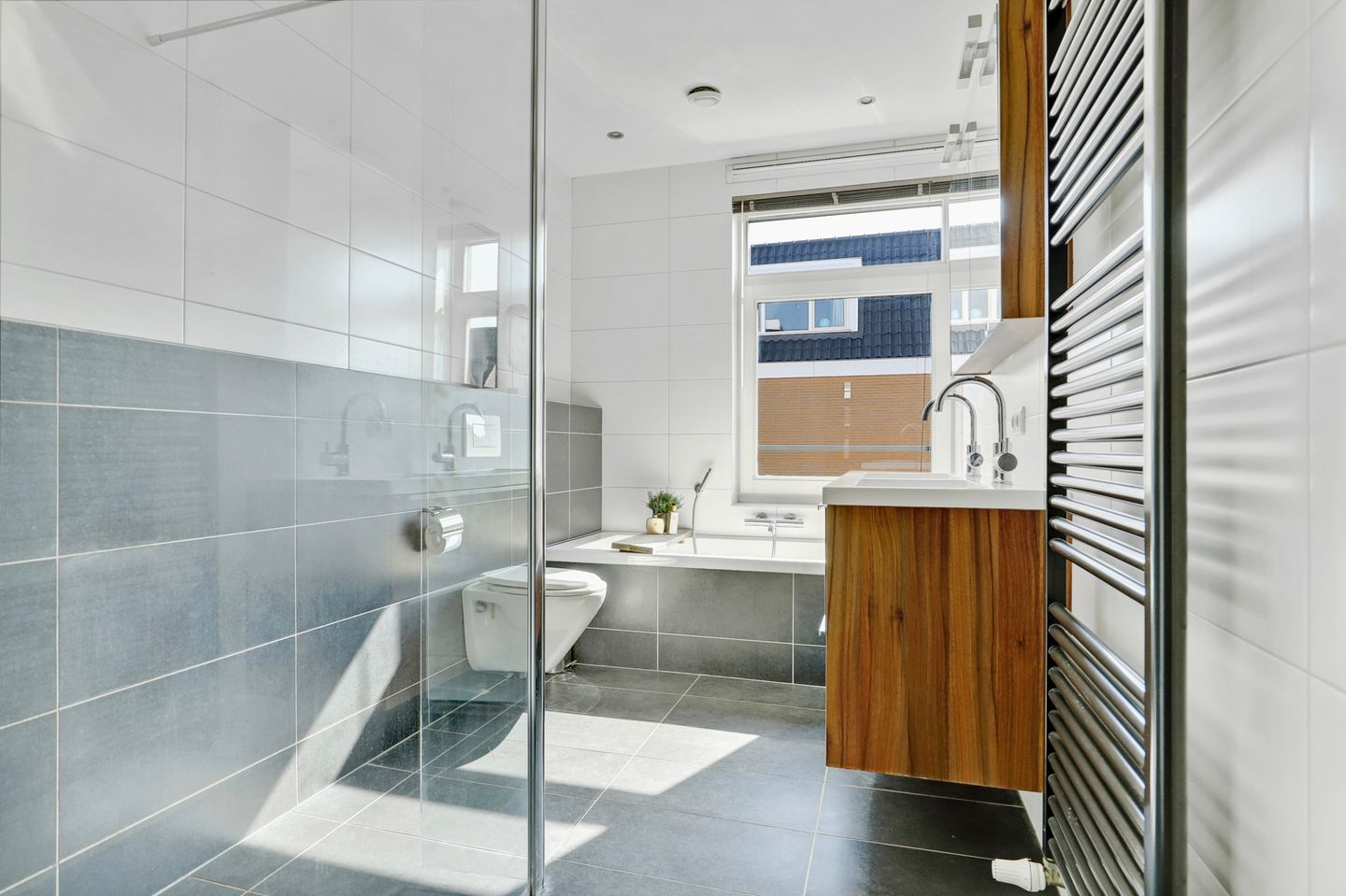 Foto 5 van Burgemeester Disselkoenlaan 42