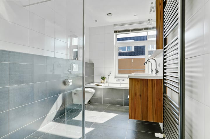 Photo 5 of Burgemeester Disselkoenlaan 42