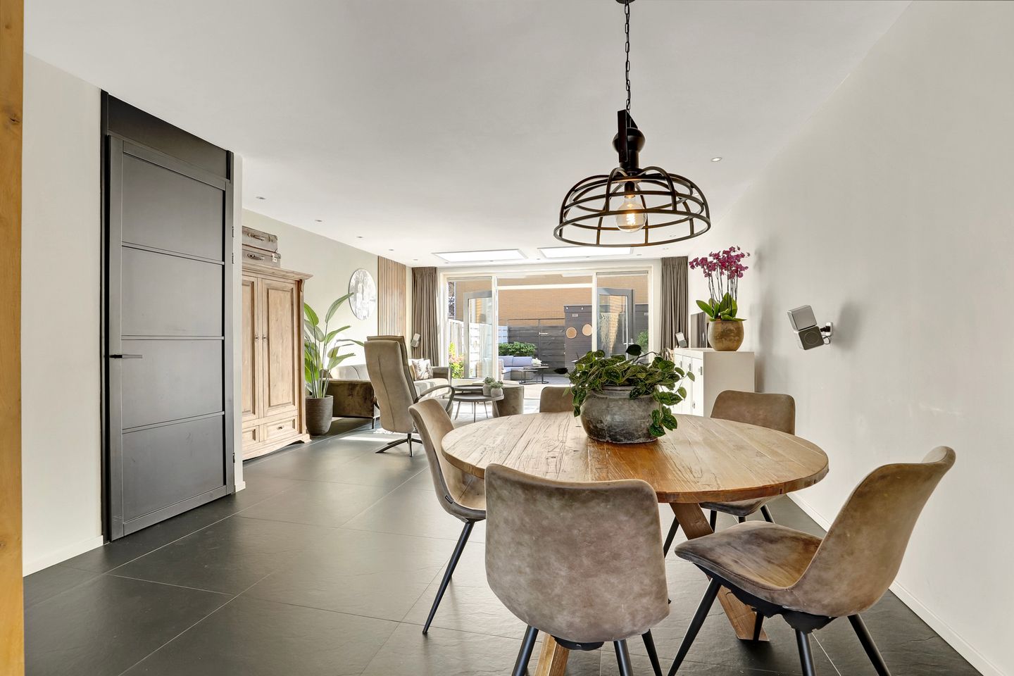 Foto 10 van Burgemeester Disselkoenlaan 42