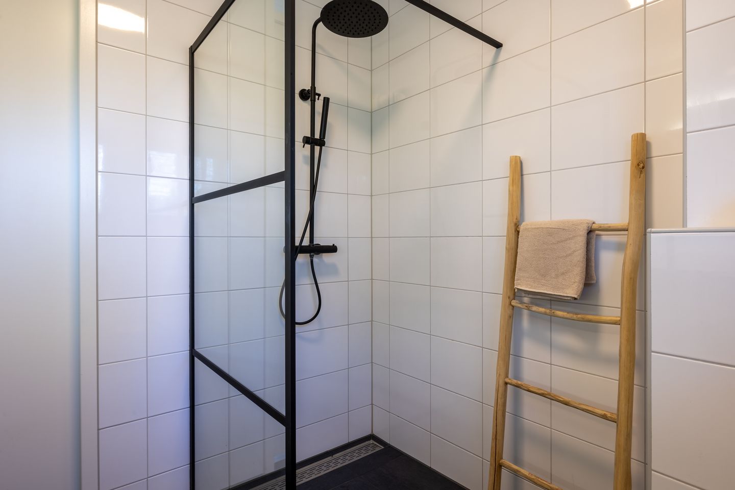 Foto 20 van Lage Bothofstraat 195-A