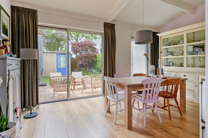 Foto 5 van Den-Uylborch 16