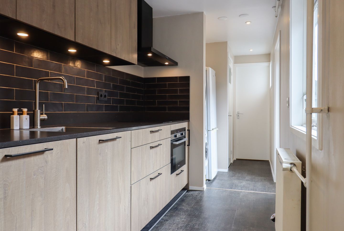 Photo 4 of Jan van Goyenstraat 13