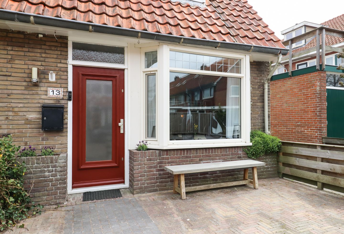 Photo 10 of Jan van Goyenstraat 13