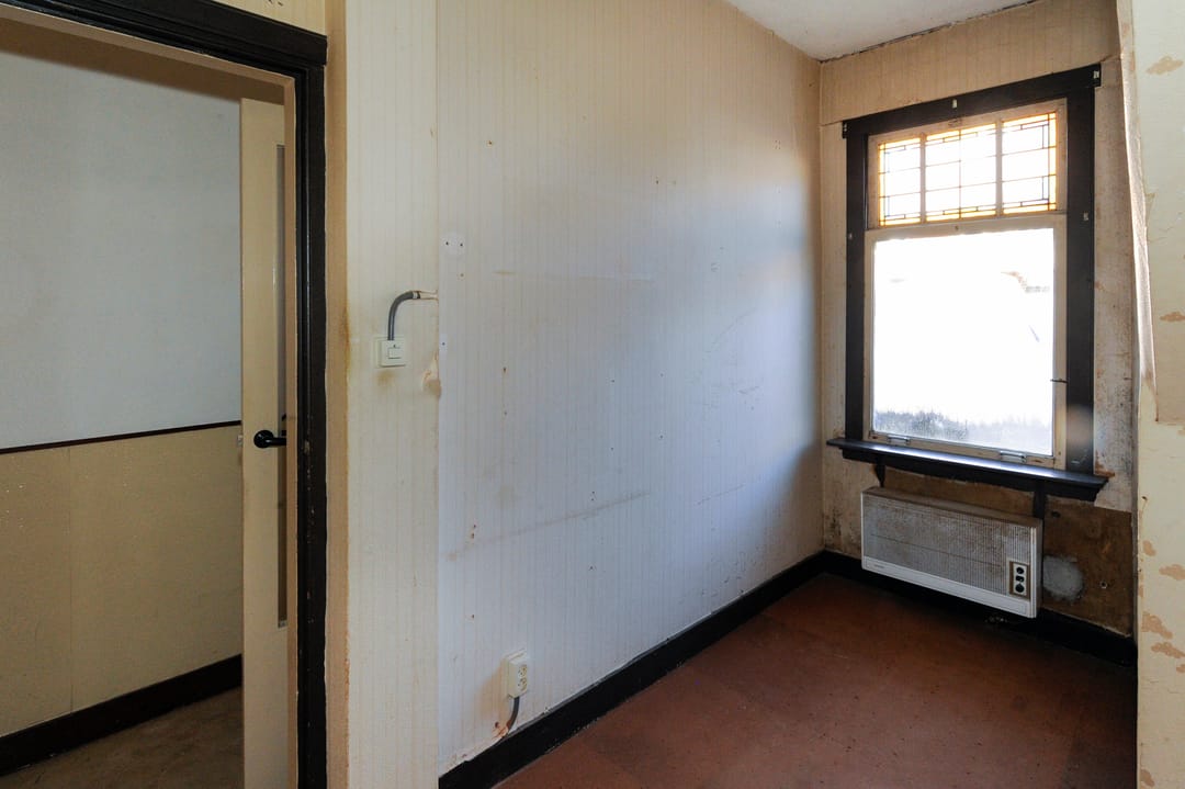 Photo 16 of Jan van Beersstraat 138