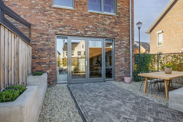 Foto 37 van Pijlkruid 10