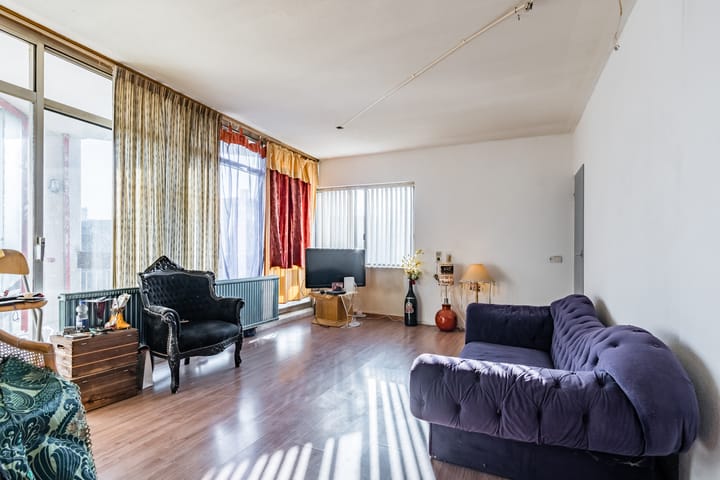 Foto 2 van Gouden Leeuw 731