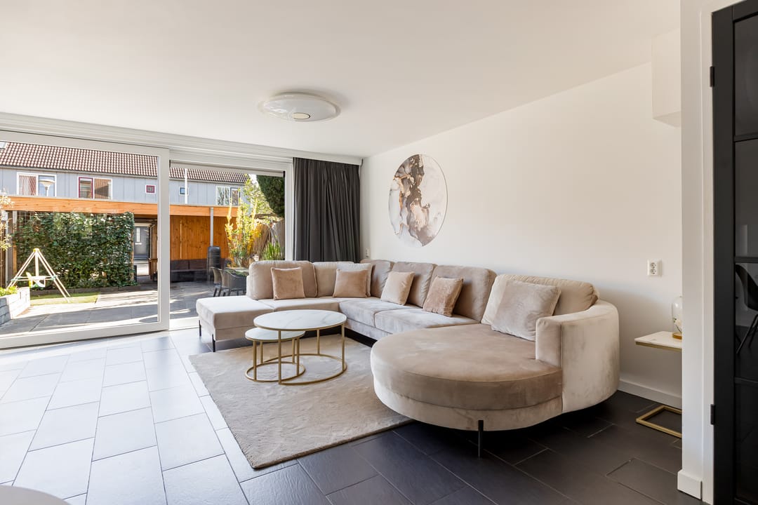 Foto 2 van Weidekruidveld 75