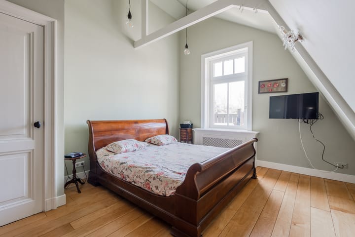 Photo 38 of Ouddiemerlaan 33