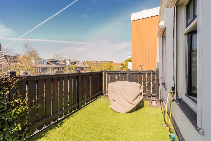 Photo 46 of Ouddiemerlaan 33