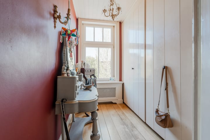 Photo 48 of Ouddiemerlaan 33