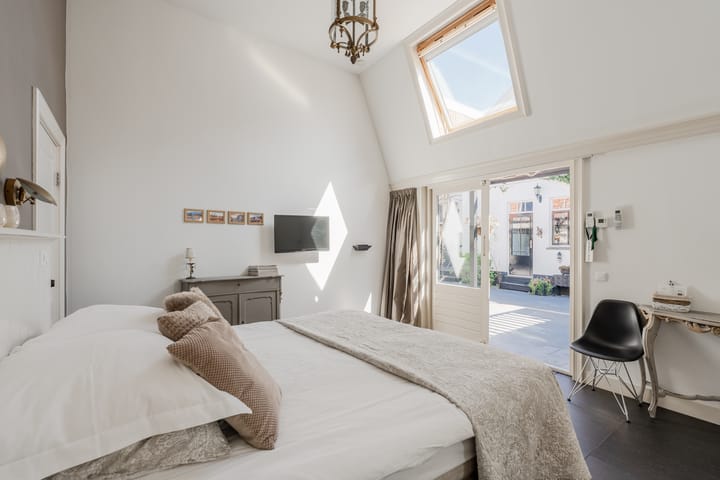 Photo 65 of Ouddiemerlaan 33