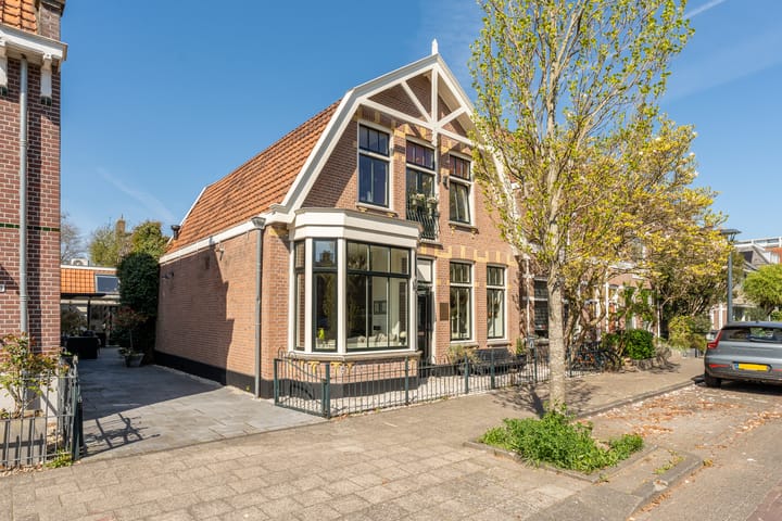 Photo 76 of Ouddiemerlaan 33