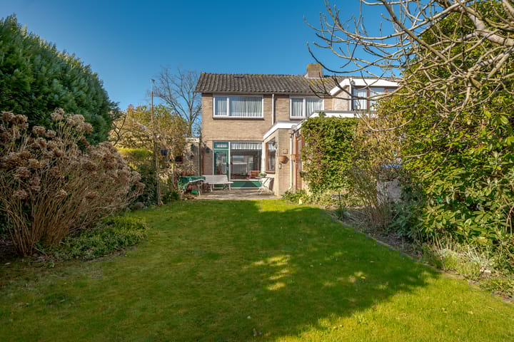 Foto 1 van Aukemastraat 1