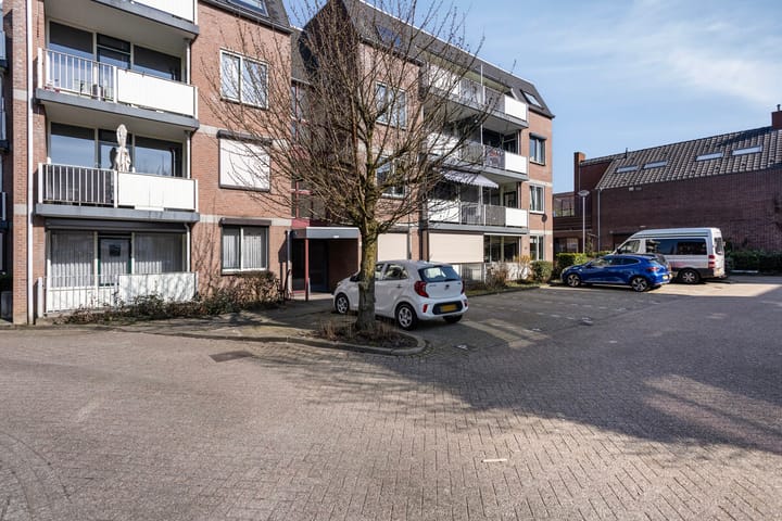 Foto 26 van Romeinenplein 41