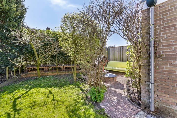 Foto 32 van Caustraat 52