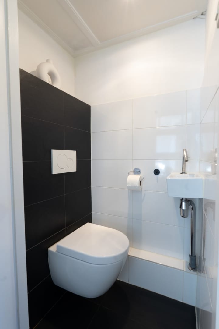 Foto 12 van Zeisstraat 16