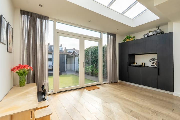 Foto 30 van Zeisstraat 16