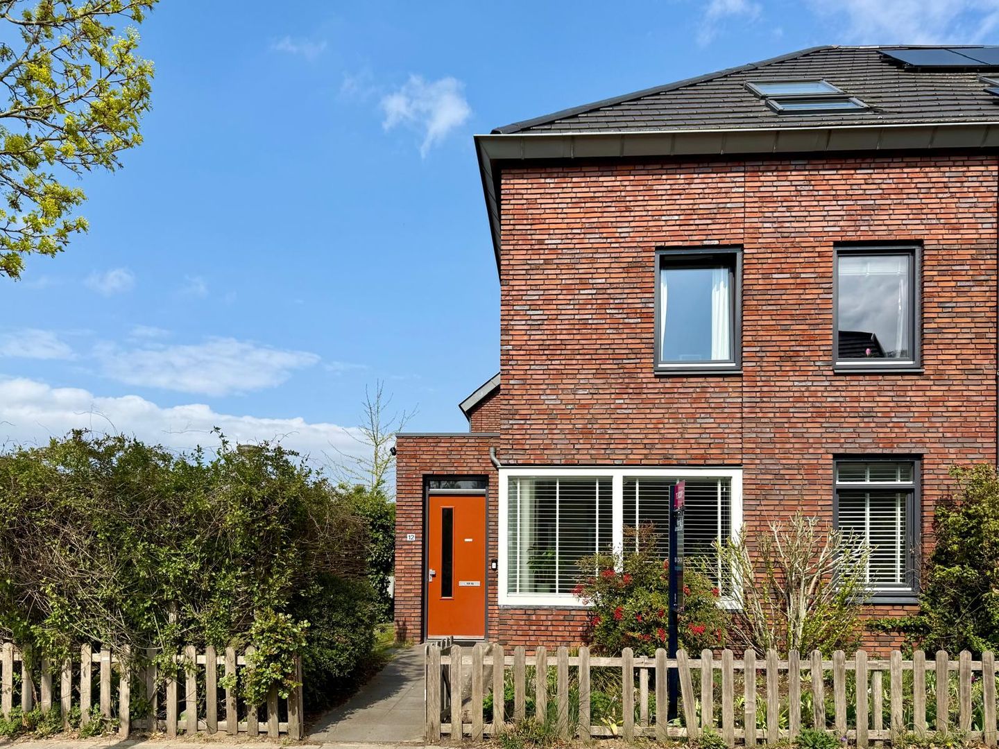 Foto 1 van Esdoornstraat 12