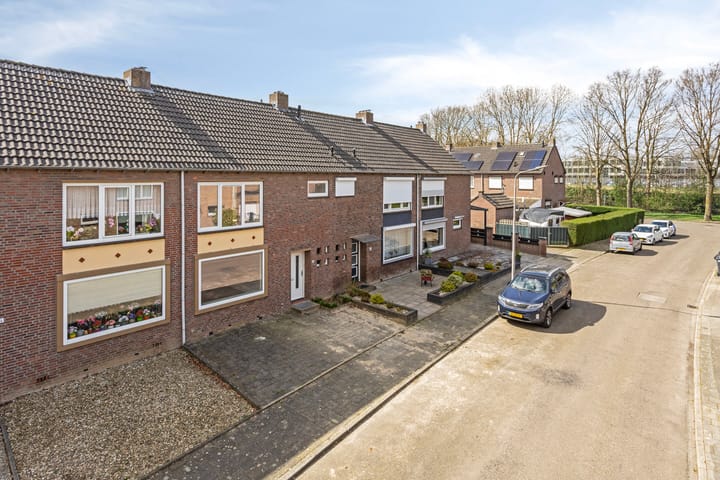 Foto 24 van Anjelierstraat 36