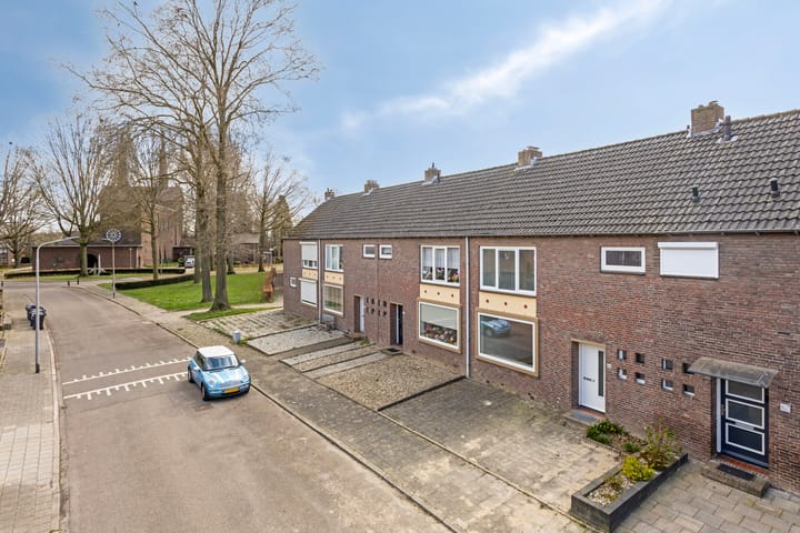 Foto 25 van Anjelierstraat 36