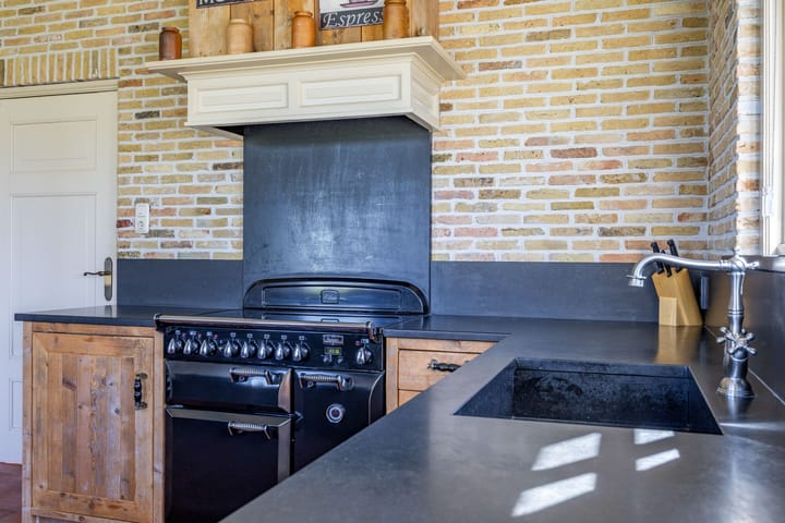 Foto 12 van Van Sytzamawei 14